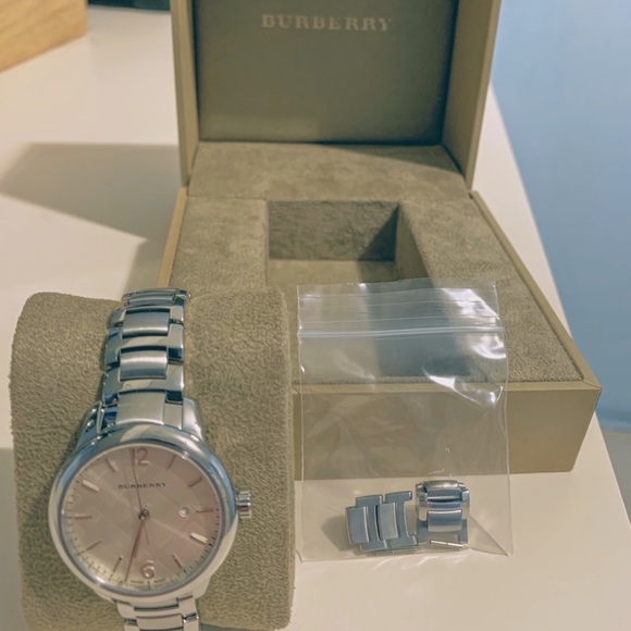 BURBERRY Women’s Swiss Stainless Steel Watch - Picture 4 of 5